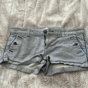 Patterned shorts